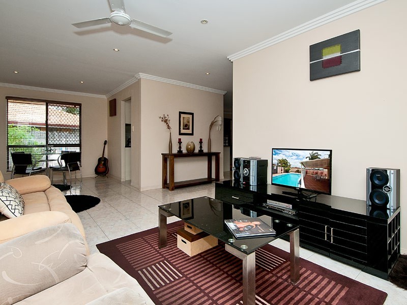 47 Claymore Crescent, Sorrento QLD 4217