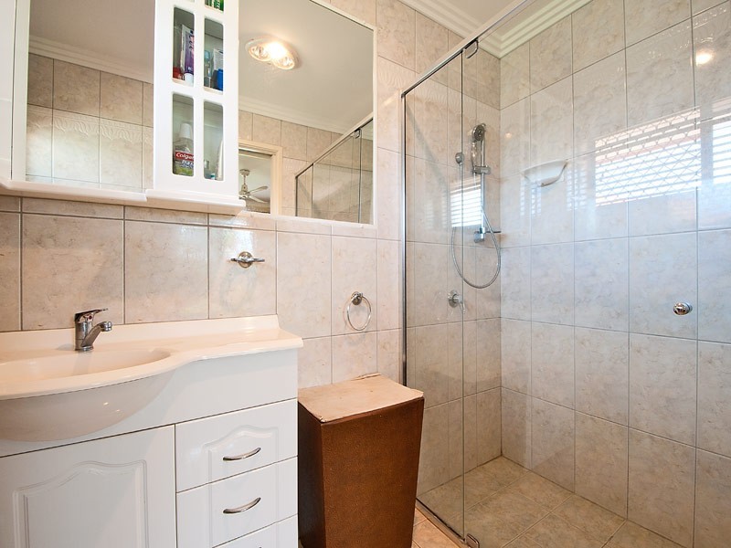 47 Claymore Crescent, Sorrento QLD 4217