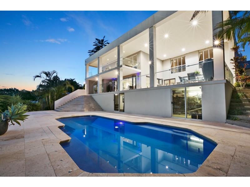 5 Riverbank Court, Ashmore QLD 4214