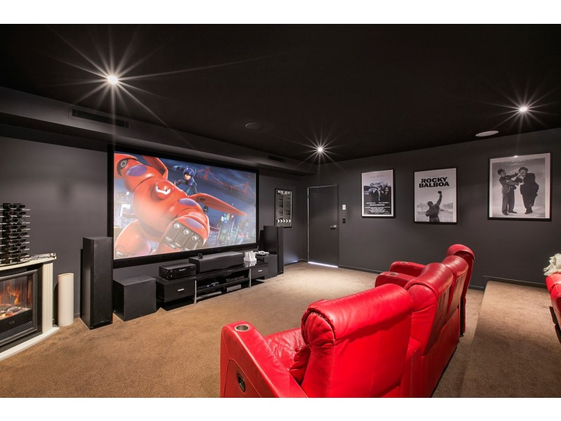 5 Riverbank Court, Ashmore QLD 4214