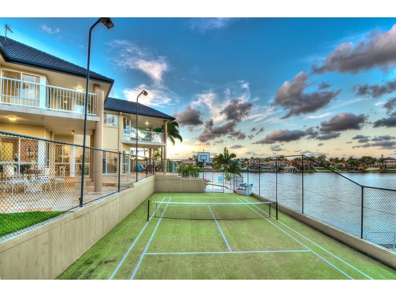 19 Tortuga Place, Clear Island Waters QLD 4226