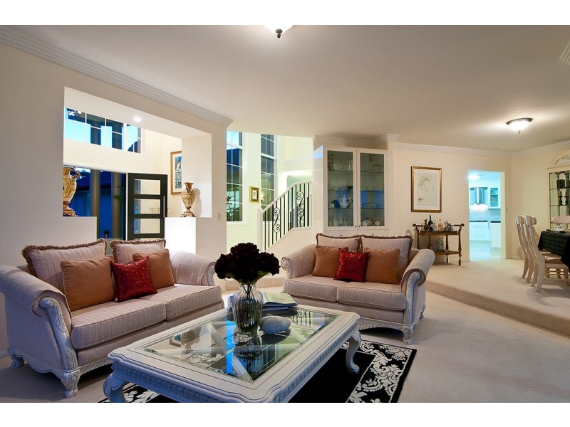19 Tortuga Place, Clear Island Waters QLD 4226