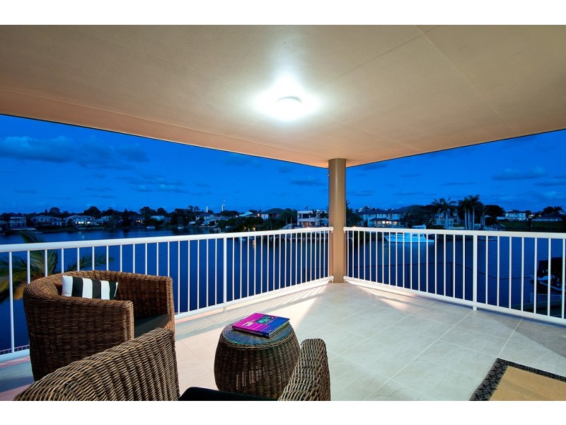 19 Tortuga Place, Clear Island Waters QLD 4226