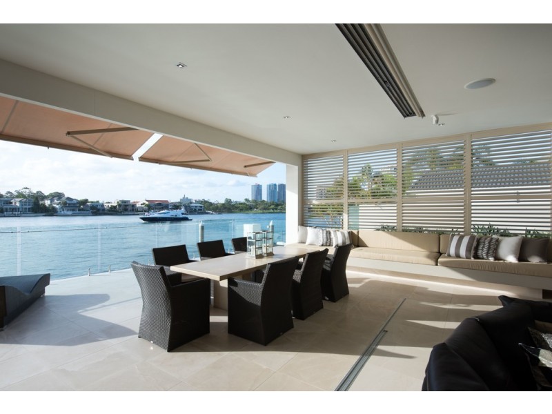 107 Commodore Drive, Paradise Waters QLD 4217