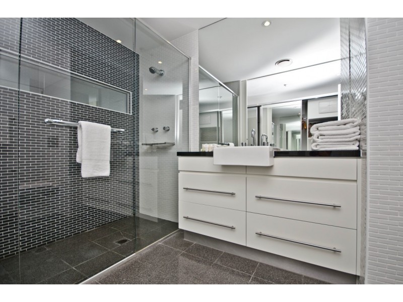 2502 ‘The Wave Resort’, 89 Surf Parade, Broadbeach QLD 4218