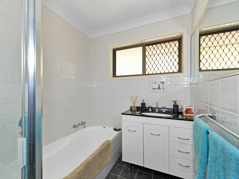 314 Rio Vista Boulevard, Mermaid Waters QLD 4218