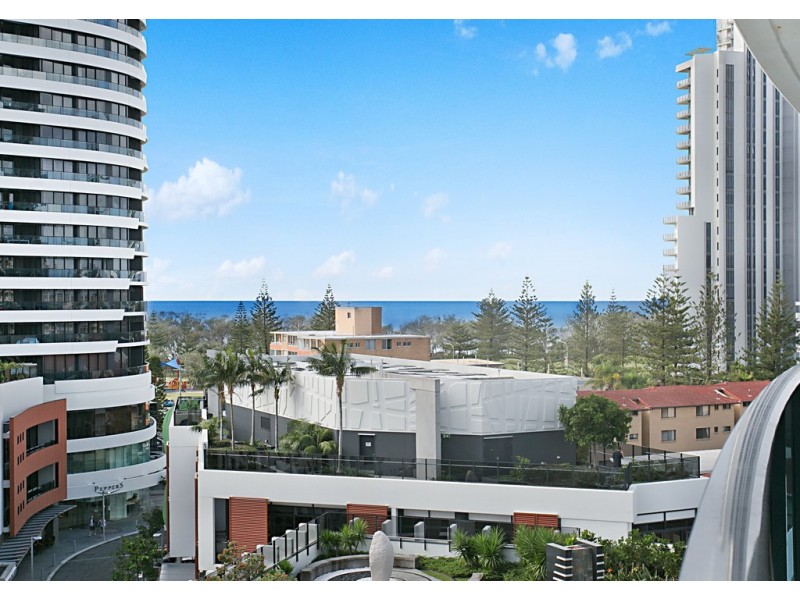 20605 ‘Oracle’ 4-26 Charles Avenue, Broadbeach QLD 4218