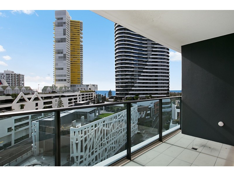 20605 ‘Oracle’ 4-26 Charles Avenue, Broadbeach QLD 4218