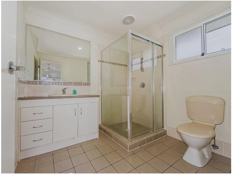 9 Marsh St, Upper Coomera QLD 4209