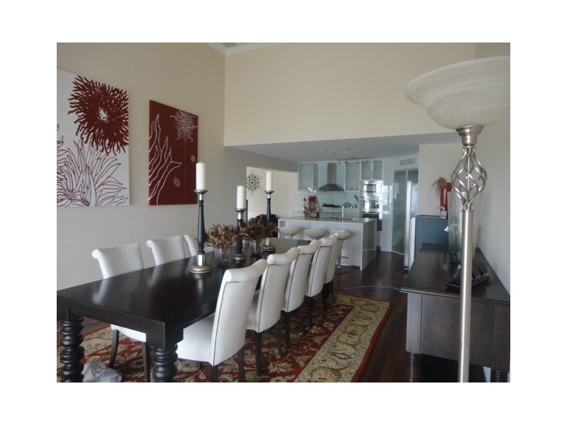 9/36-38 Oatland Esplanade, Runaway Bay QLD 4216