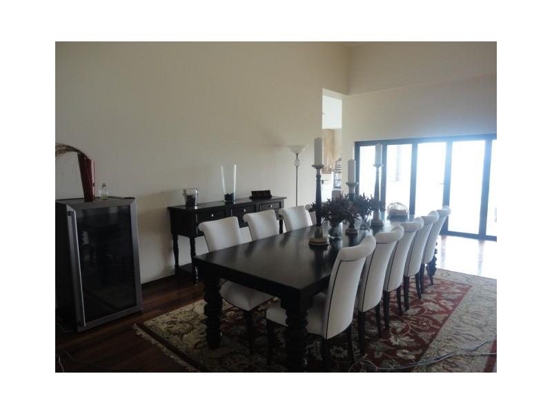 9/36-38 Oatland Esplanade, Runaway Bay QLD 4216