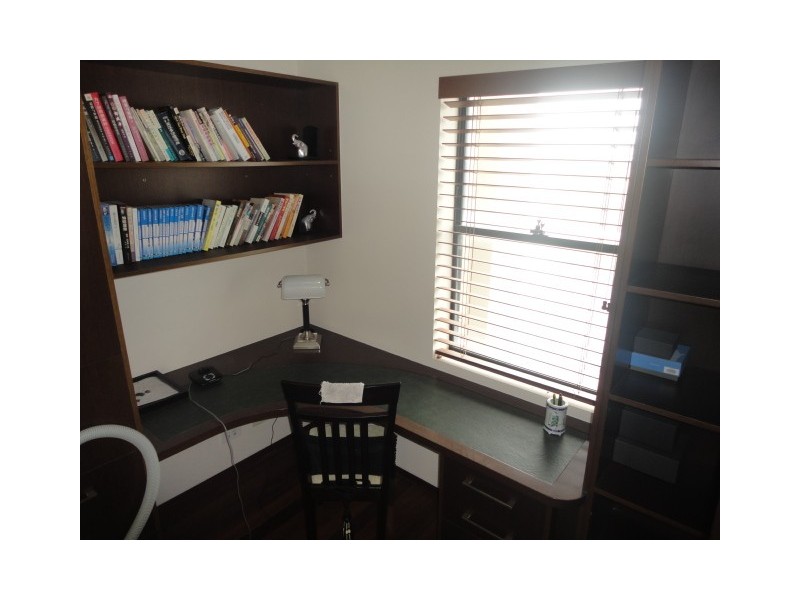 9/36-38 Oatland Esplanade, Runaway Bay QLD 4216