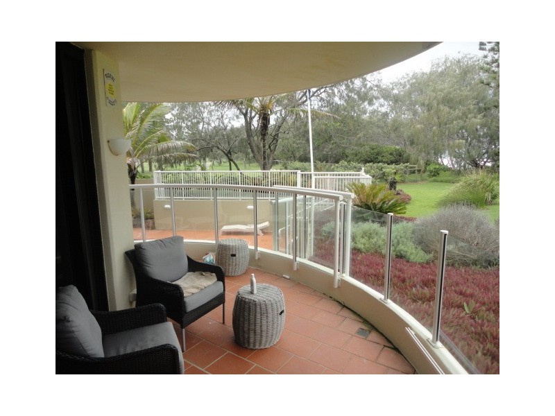 1/255 ‘On the Park’ Hedges Ave, Mermaid Beach QLD 4218