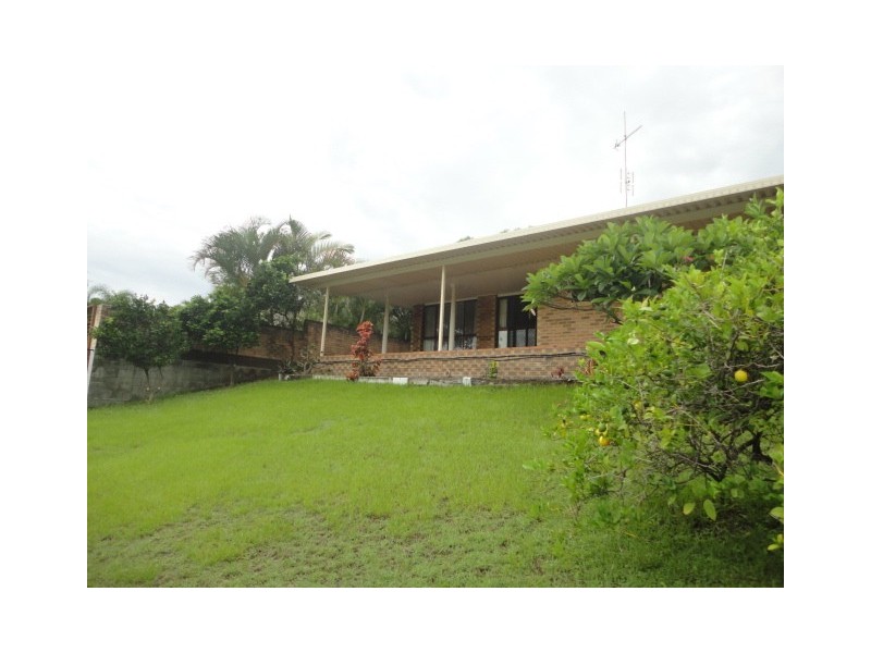 15 Coobowie st, Broadbeach Waters QLD 4218