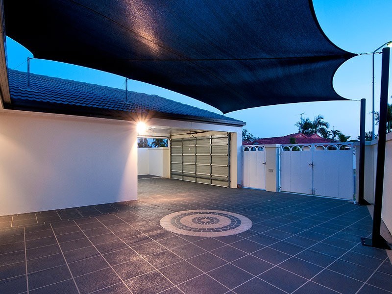 54 Claymore Cres, Sorrento QLD 4217