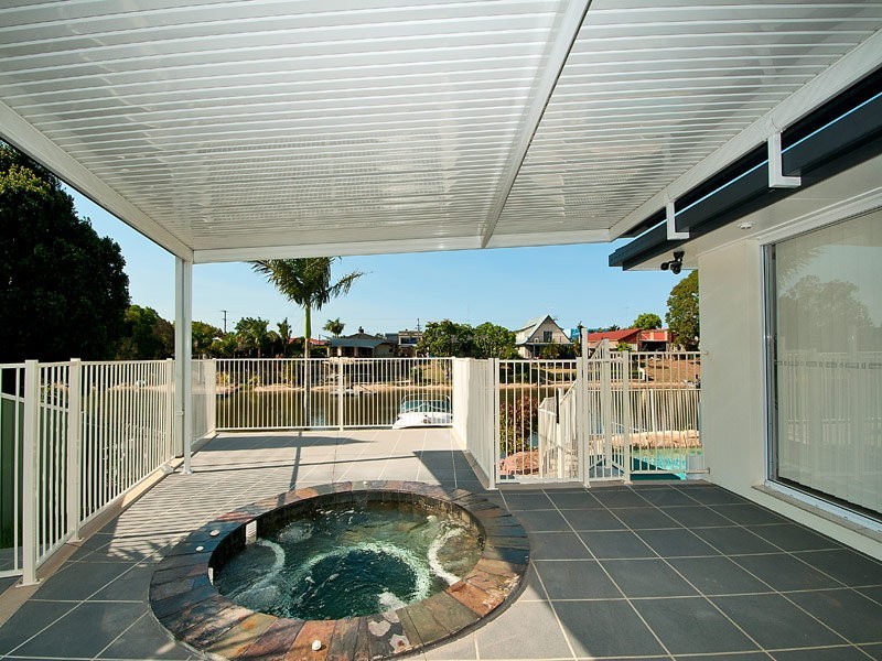 54 Claymore Cres, Sorrento QLD 4217