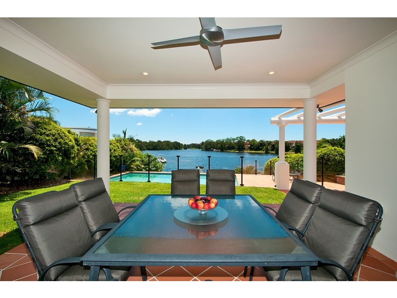 5 St Martin Place, Clear Island Waters QLD 4226
