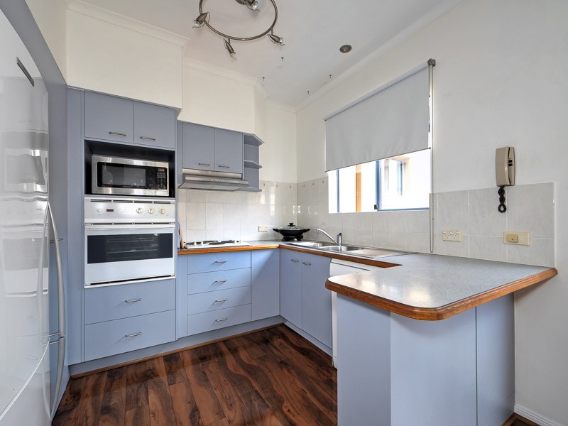 17/4 Monte Carlo Avenue, Surfers Paradise QLD 4217