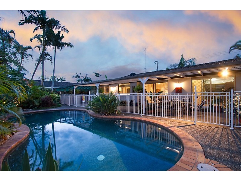 59 Cypress Drive, Broadbeach Waters QLD 4218