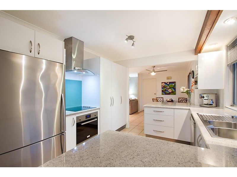 59 Cypress Drive, Broadbeach Waters QLD 4218