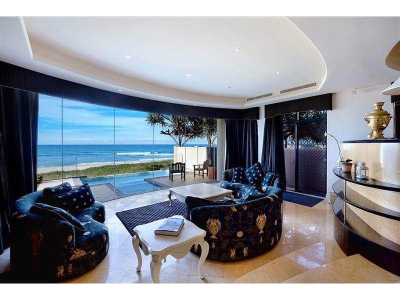 31 Hedges Avenue, Mermaid Beach QLD 4218