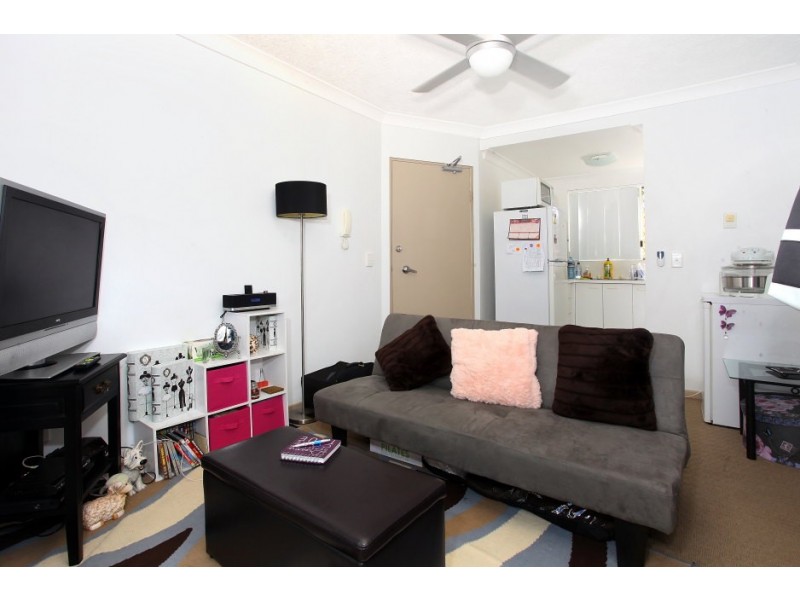 7/33 Cypress Avenue, Surfers Paradise QLD 4217