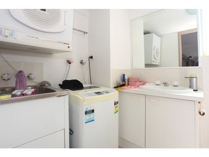 7/33 Cypress Avenue, Surfers Paradise QLD 4217