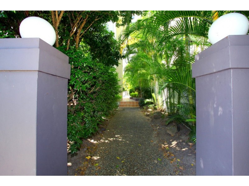 7/33 Cypress Avenue, Surfers Paradise QLD 4217