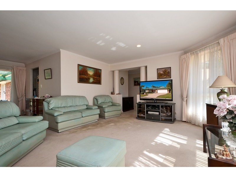 11 Gannet Street, Burleigh Waters QLD 4220