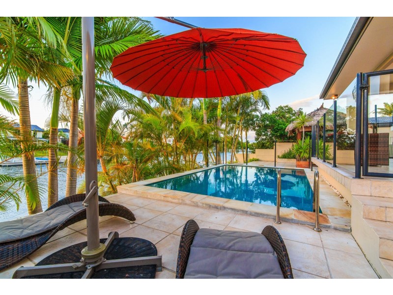 98 Gibraltar Drive, Isle Of Capri QLD 4217