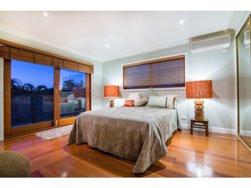 98 Gibraltar Drive, Isle Of Capri QLD 4217