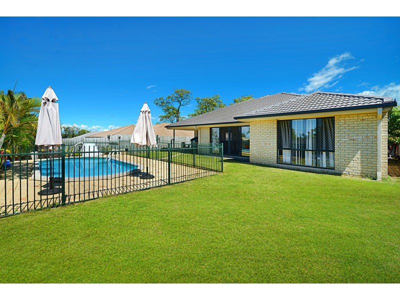 4 Habitat Way, Pimpama QLD 4209