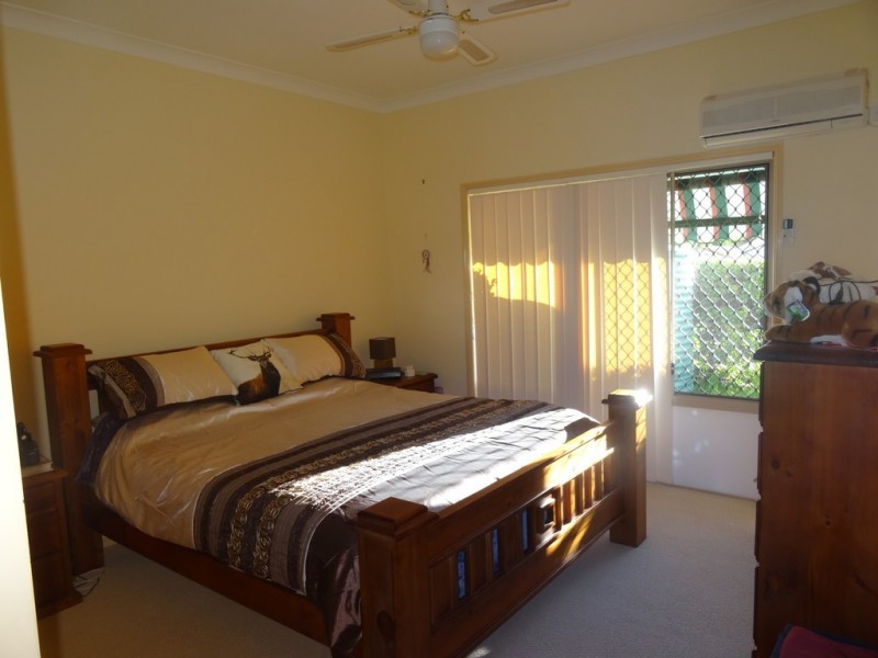 261B Ron Penhaligon Way, Robina QLD 4226