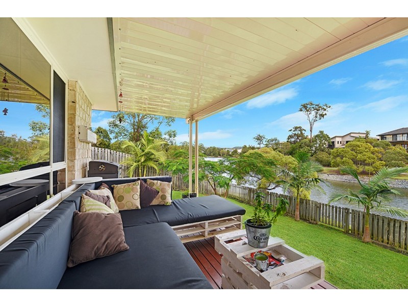44 Tracey Crescent, Varsity Lakes QLD 4227