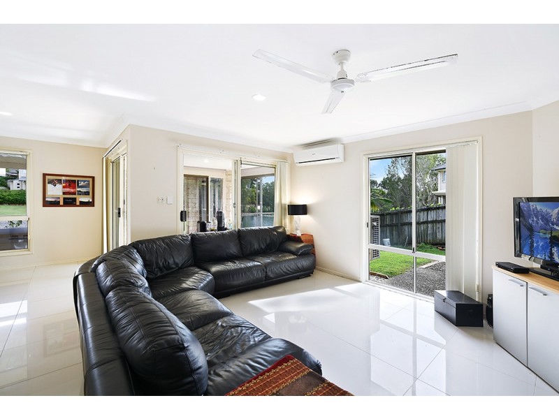 44 Tracey Crescent, Varsity Lakes QLD 4227