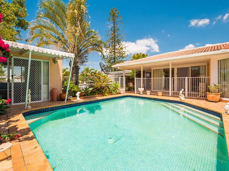 116 Salerno Street, Isle Of Capri QLD 4217