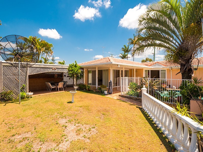 116 Salerno Street, Isle Of Capri QLD 4217