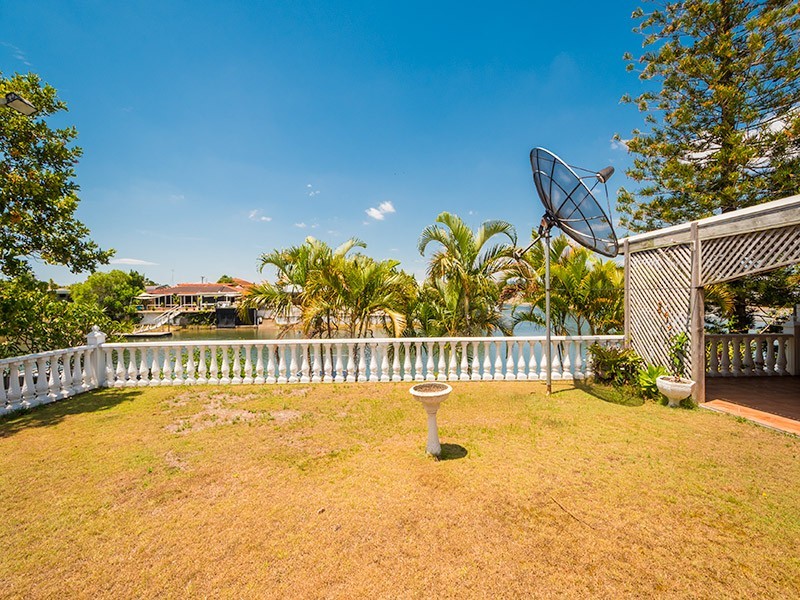 116 Salerno Street, Isle Of Capri QLD 4217