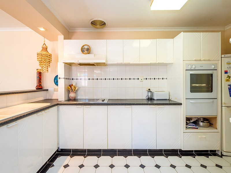 116 Salerno Street, Isle Of Capri QLD 4217