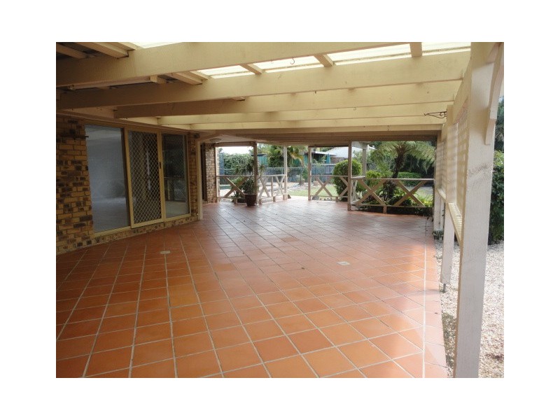 13 Beaconsfield, Burleigh Waters QLD 4220