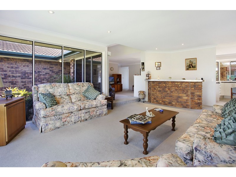 171 Burleigh Street, Burleigh Waters QLD 4220