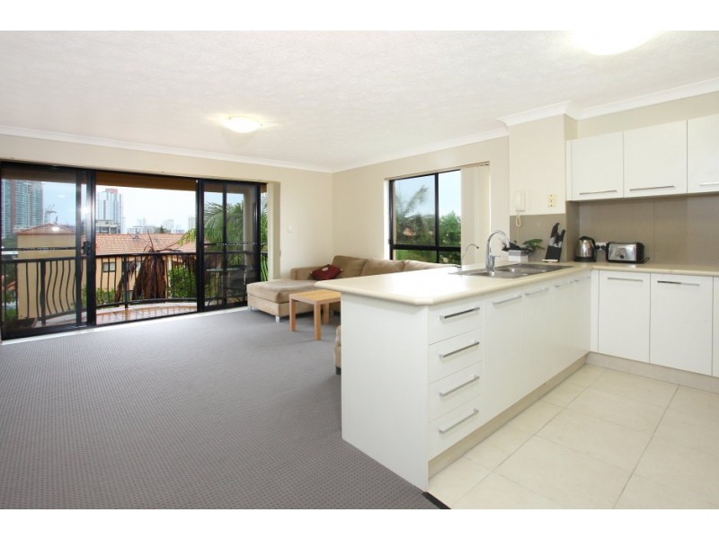 36 ‘Waverley Apartments’ 16 Waverley Street, Southport QLD 4215