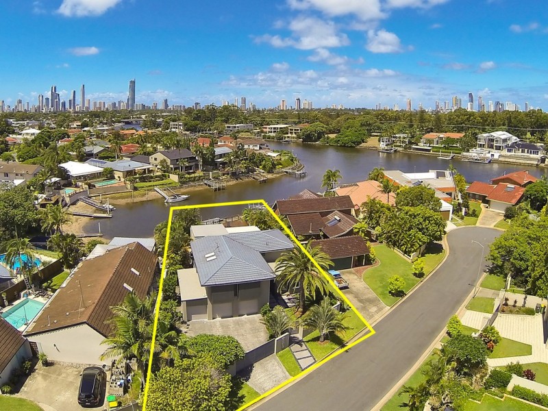 8 Wallaby Place, Sorrento QLD 4217