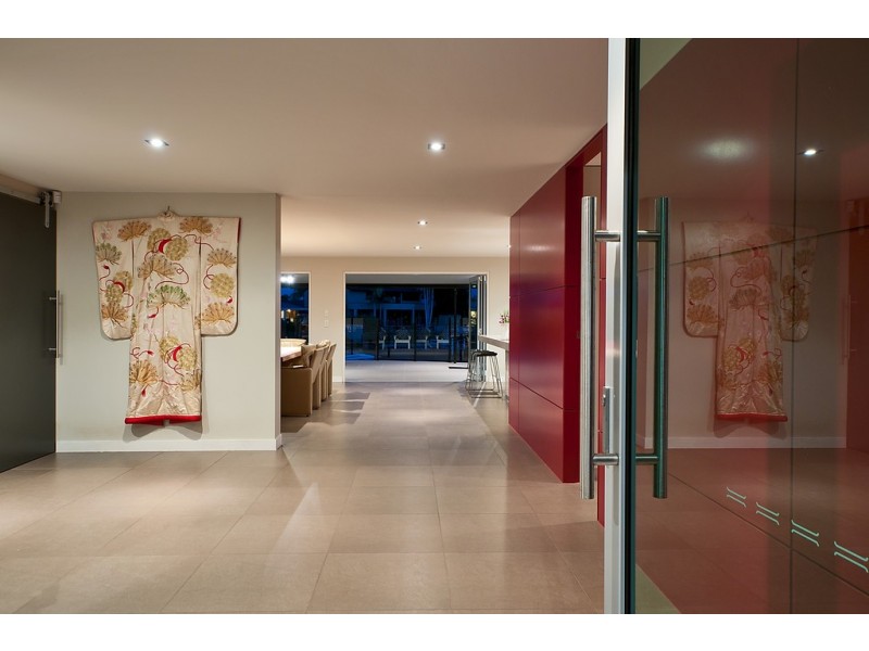 8 Wallaby Place, Sorrento QLD 4217
