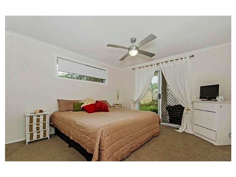 26 Volante Crescent, Mermaid Waters QLD 4218