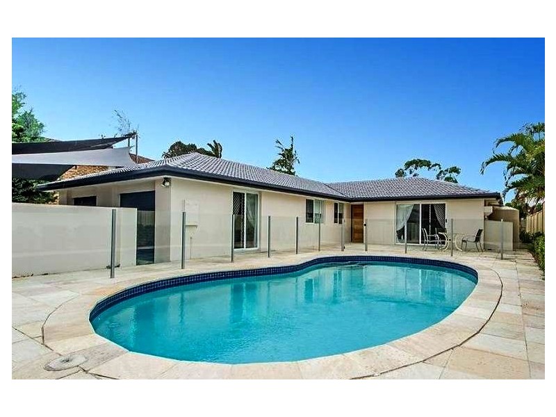 26 Volante Crescent, Mermaid Waters QLD 4218