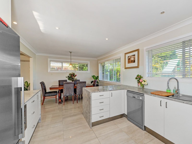 44 Volante Crescent, Mermaid Waters QLD 4218