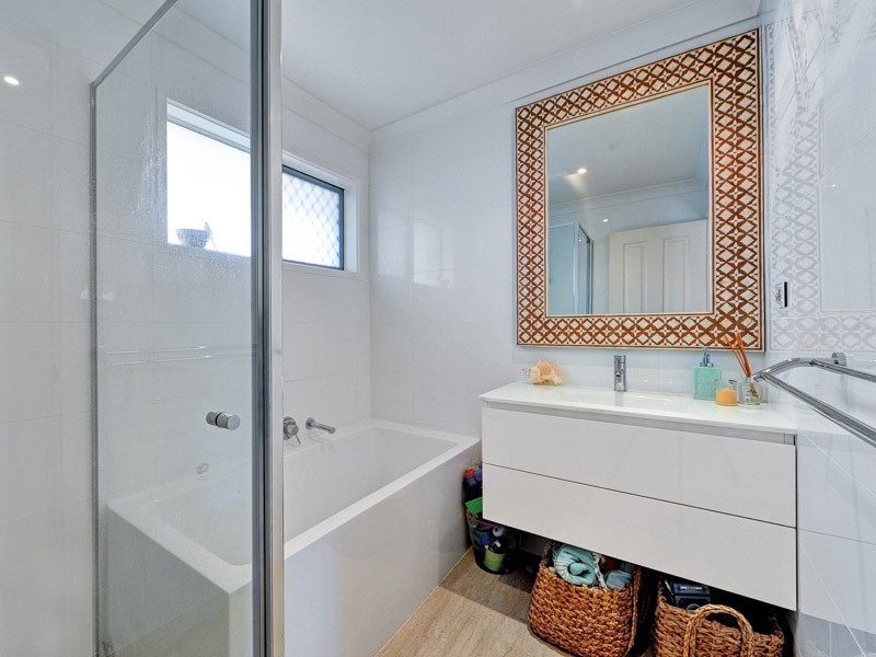 44 Volante Crescent, Mermaid Waters QLD 4218