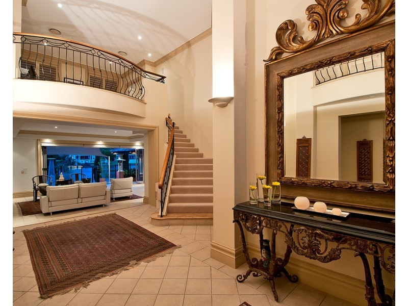 121/40 Cotlew Street East, Southport QLD 4215