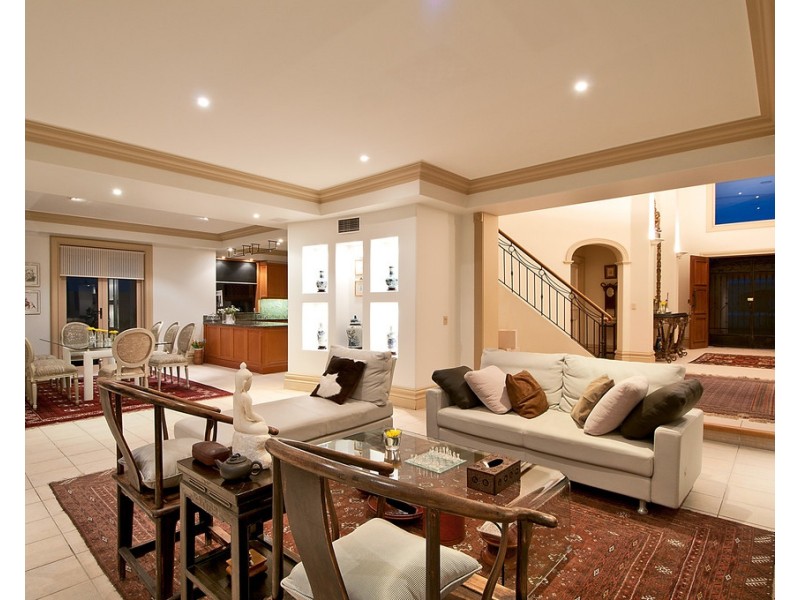 121/40 Cotlew Street East, Southport QLD 4215